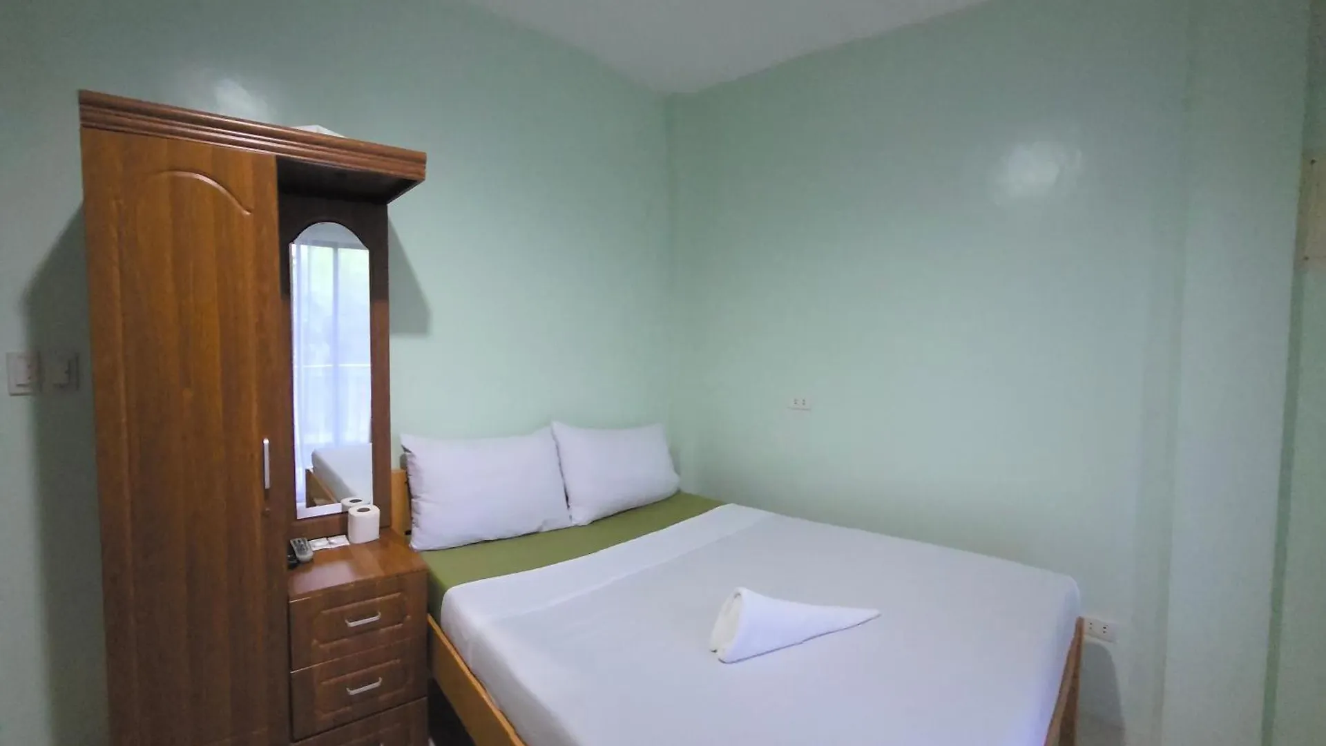 Charlina Inn Panglao